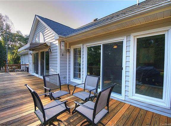 3rd image of 9181 Horseshoe Cir