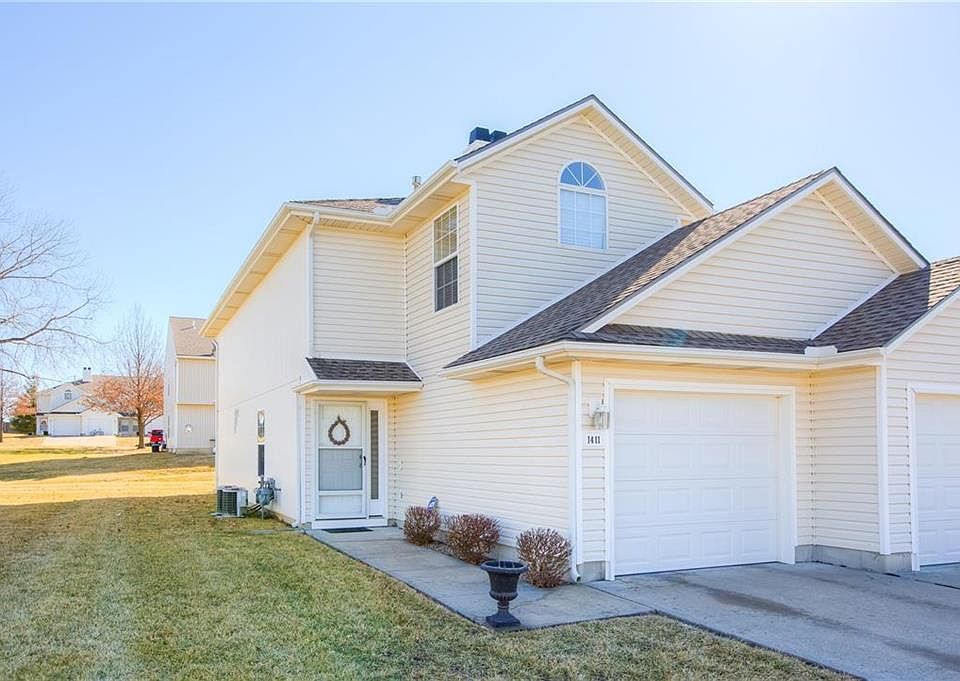 1st image of 1411 SE Norwood Dr #157A