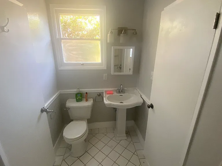 325 S Brookshire Ave — Photo 10