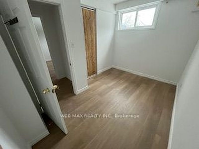 Peterborough House for rent - 5 Bedrooms — photo 31