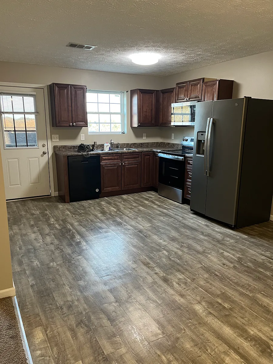 Building Photo - 1055 Rosella Dr