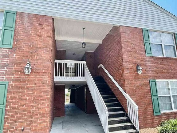 2nd image of 523 3rd Loop Rd APT F