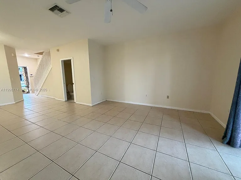 8246 SW 27th St #103 — Photo 8