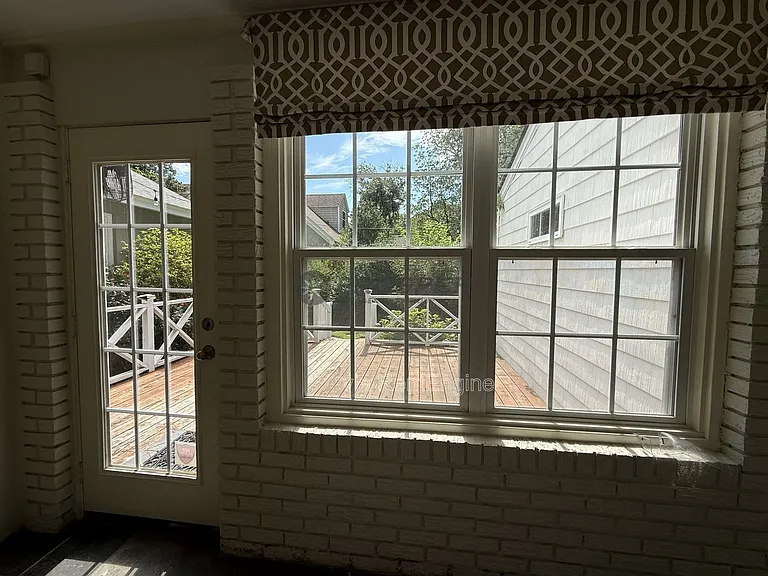 575 Elizabeth Ln W — Photo 23