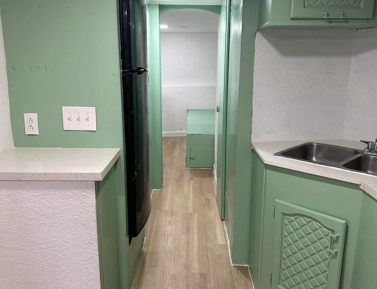 2 bed, 1.0 bath, 650 sqft, $1,300 — Photo 4