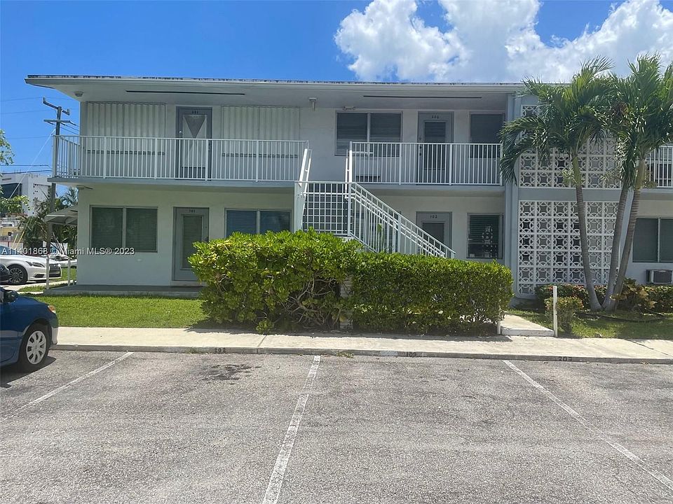 1st image of 2020 NE 51st Ct APT 202