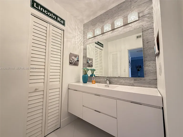 800 West Ave #605 — Photo 7