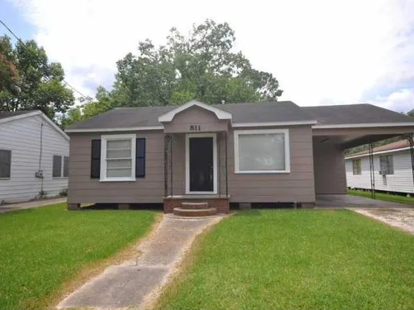 811 McArthur St, Sulphur, LA 70663