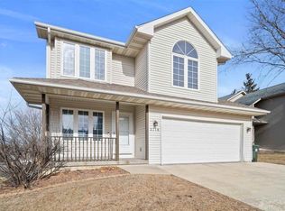 2718 Jacque St, Iowa City, IA 52246