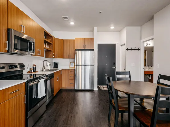 630-410 S Garfield Ave, Traverse City, MI 49686
