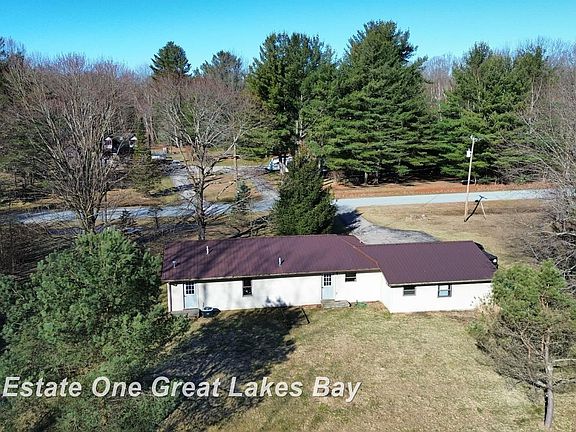 4th image of 12467 Dorwood Rd