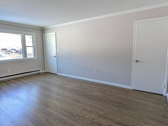 5th image of 268 Birchfield Dr APT 1