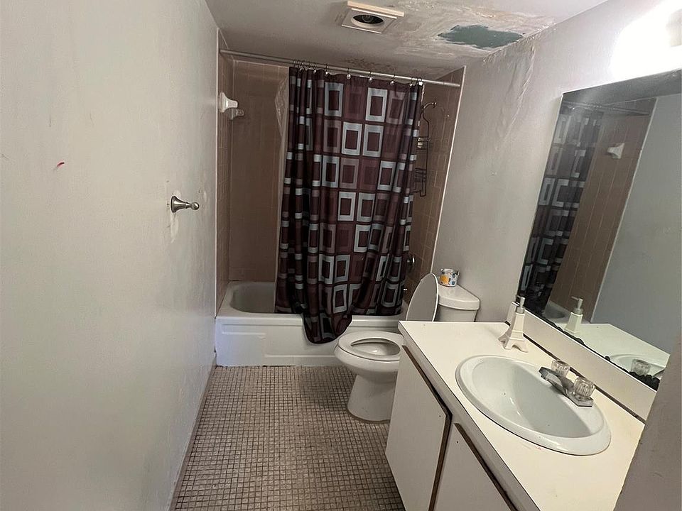 1st image of 5570 NW 44th Street #207A