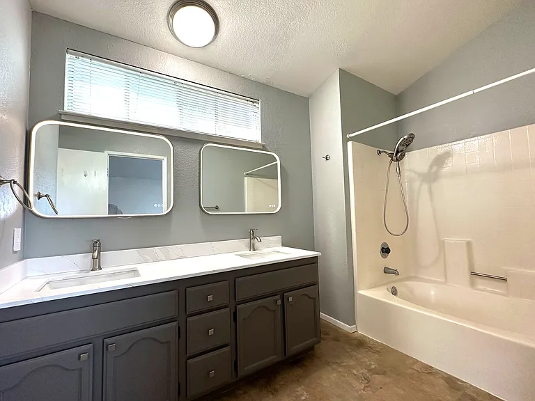 528 Fuchsia Dr — Photo 8