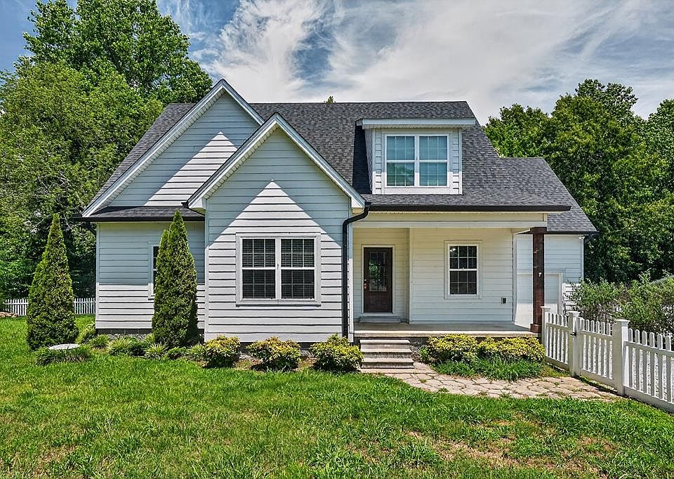 1st image of 105 Shiloh Ln