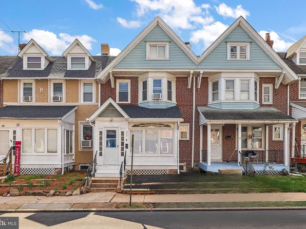 222 Nassau Pl, Norristown, PA 19401