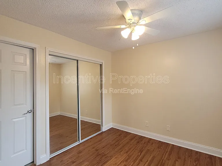 575 Bloomington Ct #24 — Photo 26