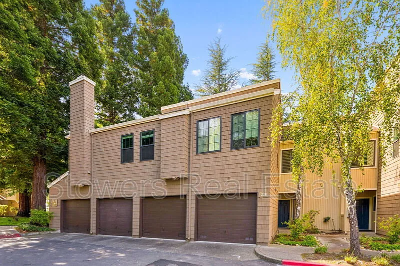 2 bed, 2.5 bath, 1314 sqft, $3,595 — Photo 2