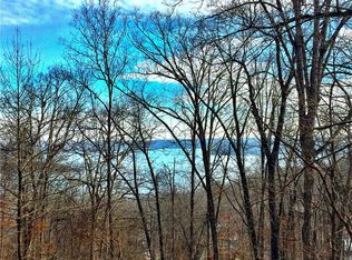 Elm Ave, Ave, AR 72732