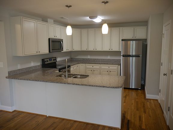 2nd image of 835-102 Garner St