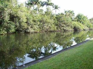 102 Royal Park Dr APT 1A, Oakland Park, FL 33309