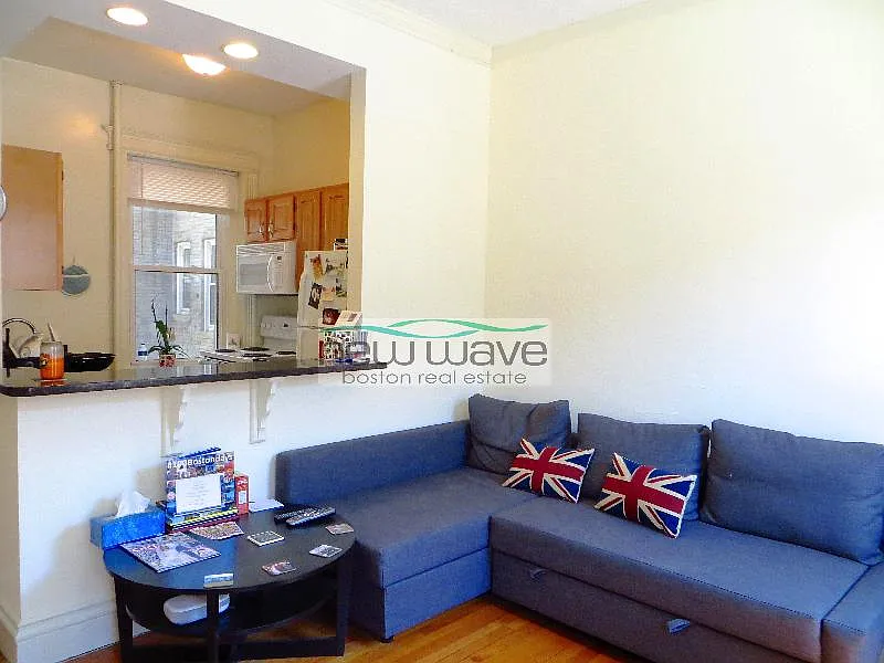 1 bed, 550 sqft, $2,750 — Photo 3