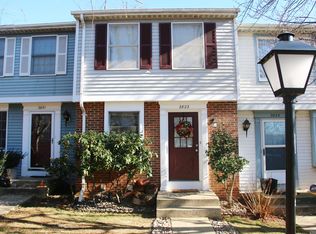2823 Middleboro Dr, Falls Church, VA 22042