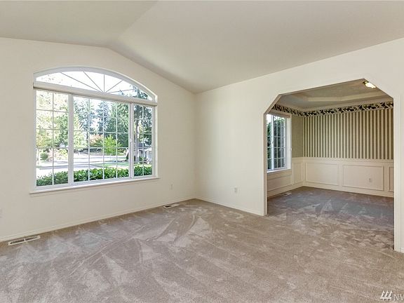 4th image of 3515 Stevens Dr NE