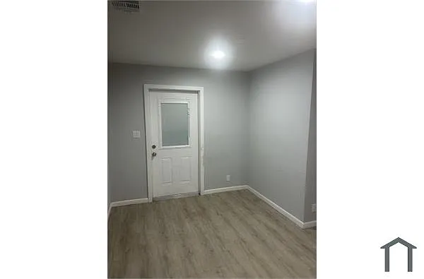 Building Photo - 1305 Havana Ave #C