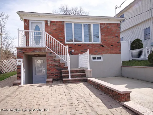 26 Evelyn Pl, Staten Island, NY 10305