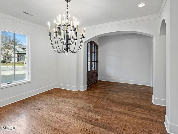 4th image of 1315 Legacy Cove Way