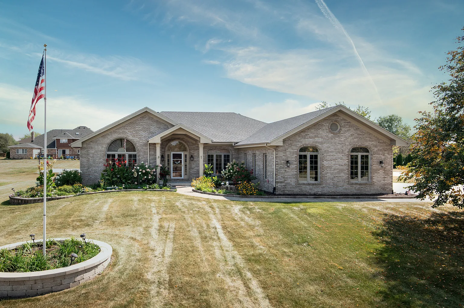 16905 S Deer Path Dr photo 1