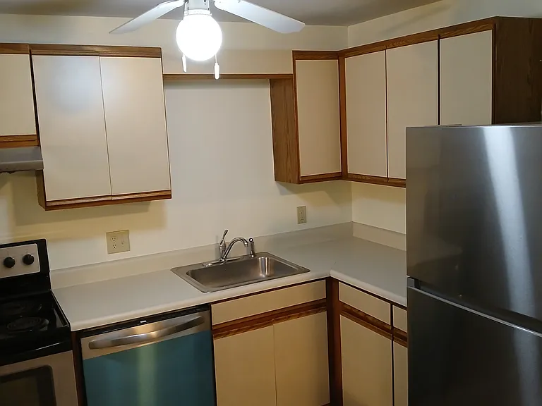 37 Alice Dr #58 — Photo 5