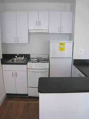 Rented by City Connections Realty | media 5