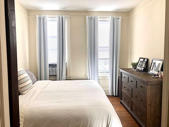 5th image of 22-11 29th St #2R