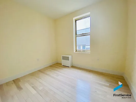 Rented by FirstService Realty (legacy) | media 3