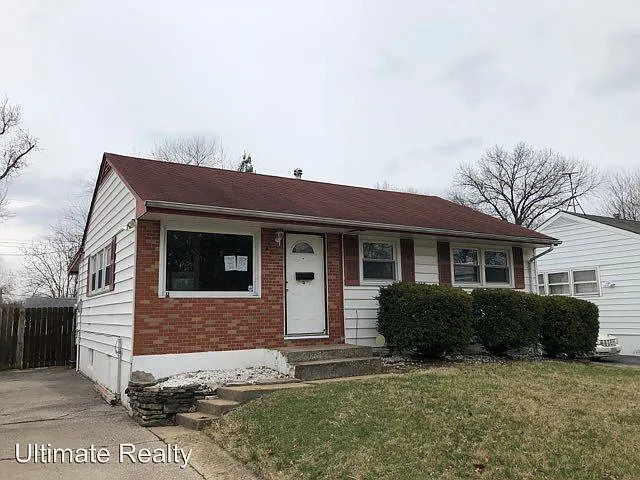 406 Macdougall Dr photo 1