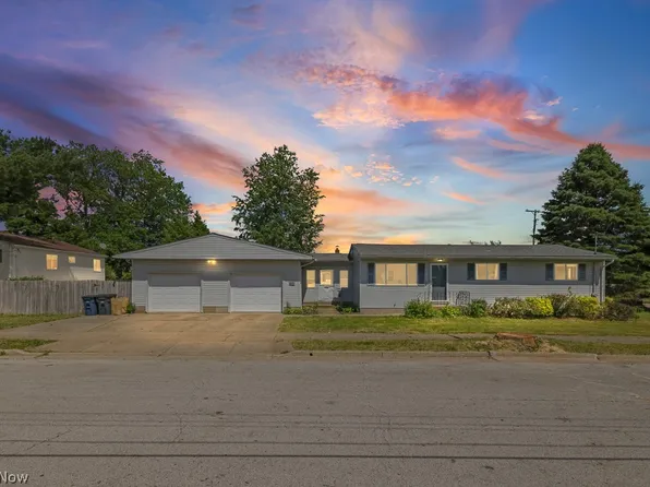 611 Herbert Rd, Akron, OH 44312