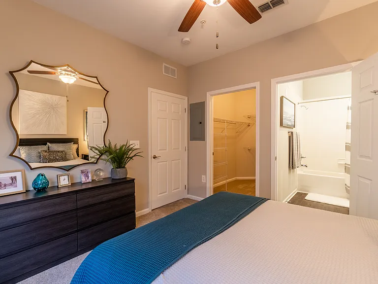 Oaks at Normandy Apartments — Photo 19