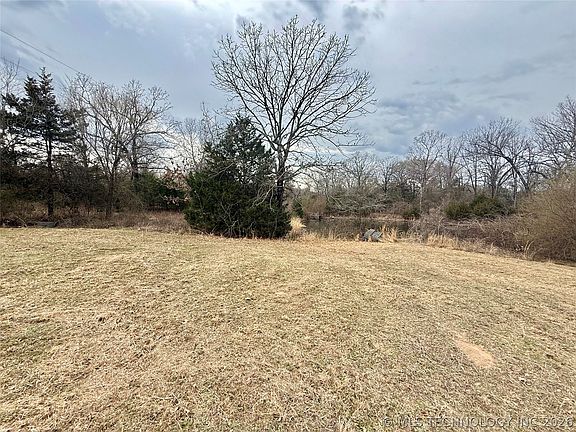 4th image of 18870 County Line Rd