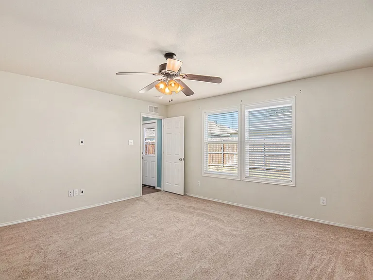 304 Chert Ln — Photo 12