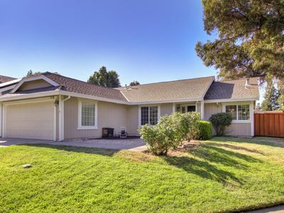 100 Garrett Dr, Folsom, CA, 95630