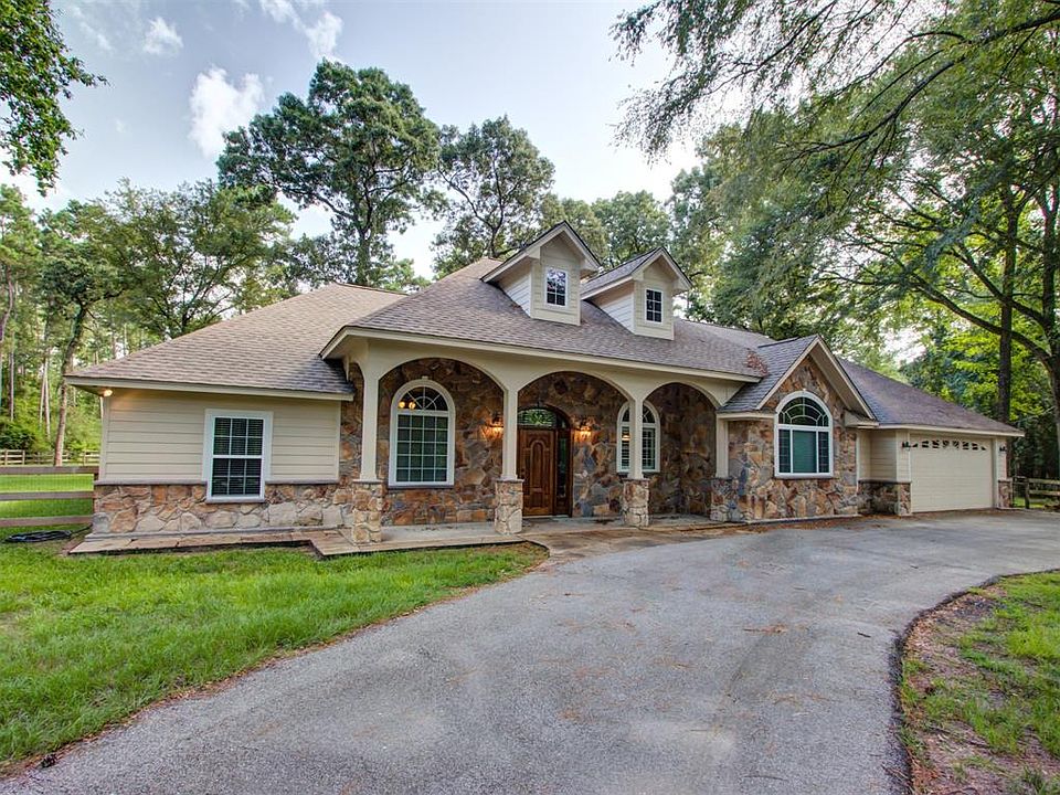 1st image of 21919 Badger Hollow Dr