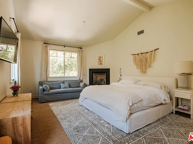 21717 Encina Rd — Photo 22