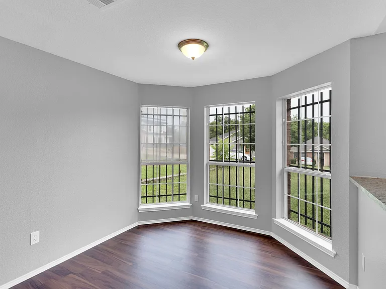2520 Fatima Ave — Photo 8