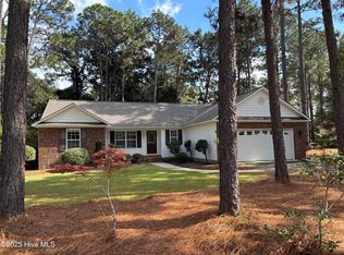 235 N Grape St, Aberdeen, NC 28373