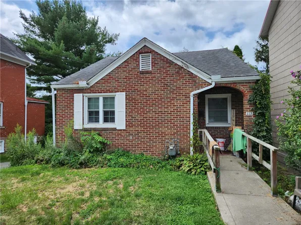 113 W Loyalhanna St, Ligonier, PA 15658