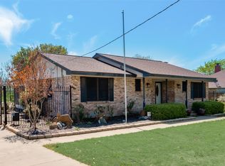 228 Pierce Rd, Red Oak, TX 75154