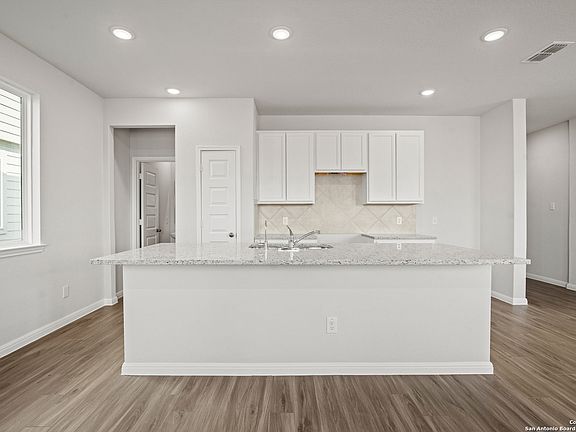 5th image of 4239 Ametrine Way