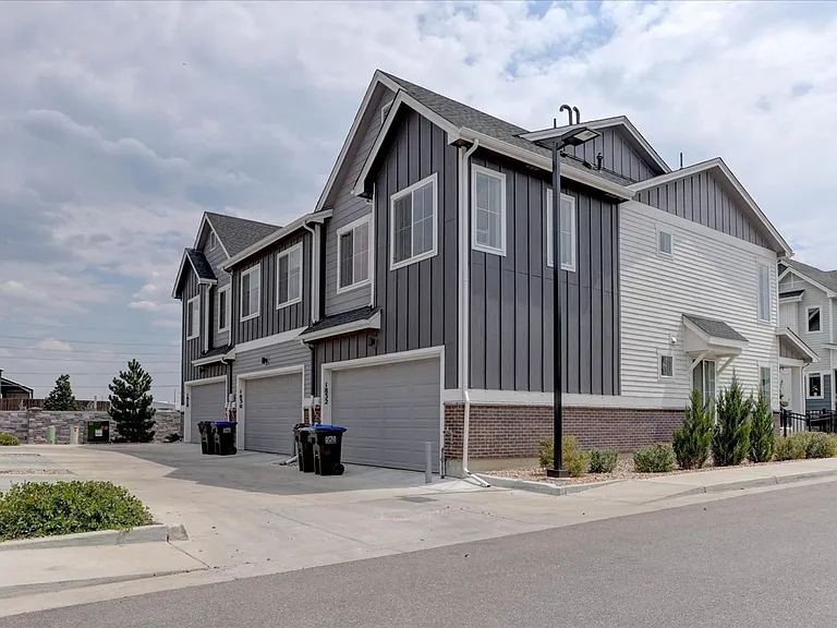 1828 S Poplar Ct — Photo 20